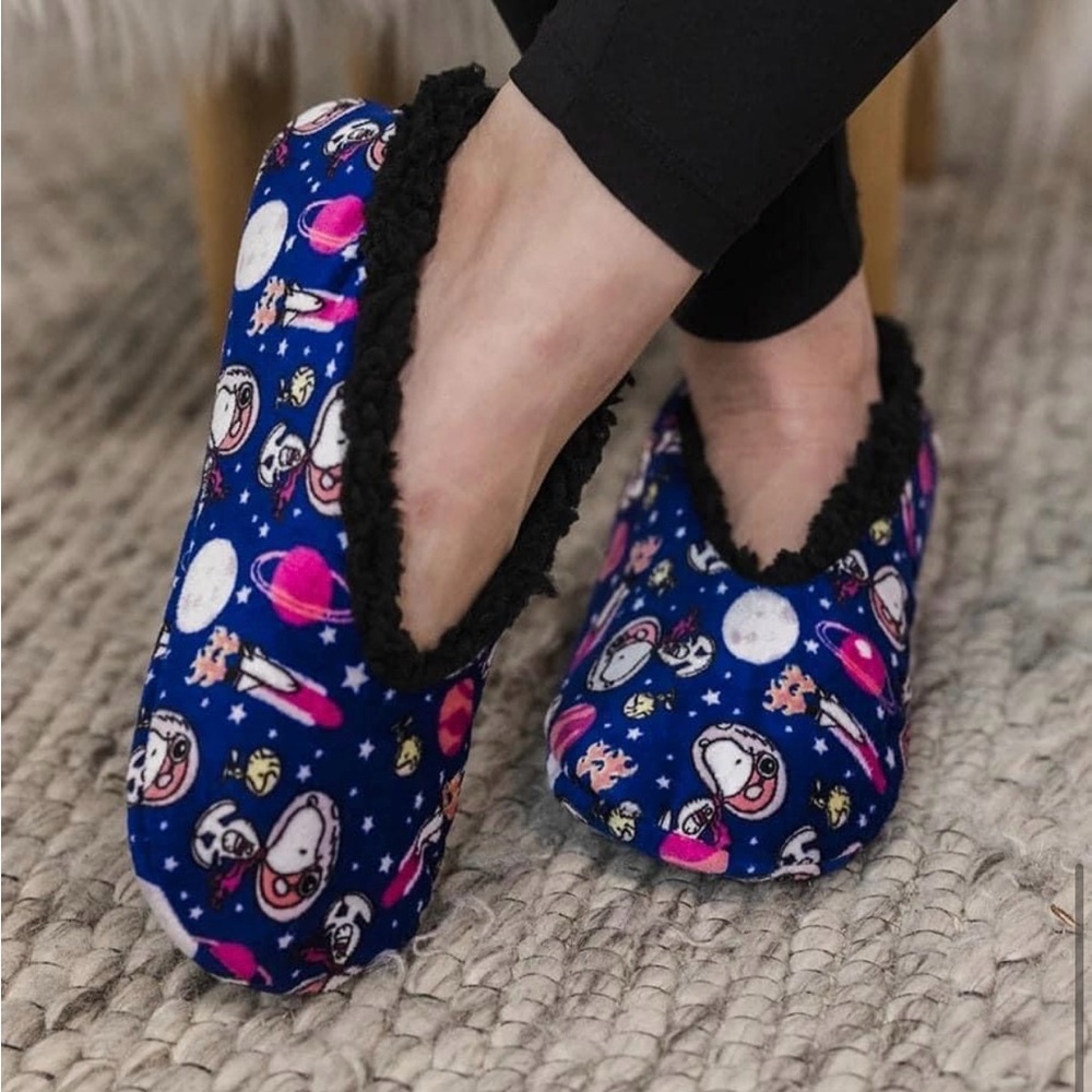 Snoopy slippers